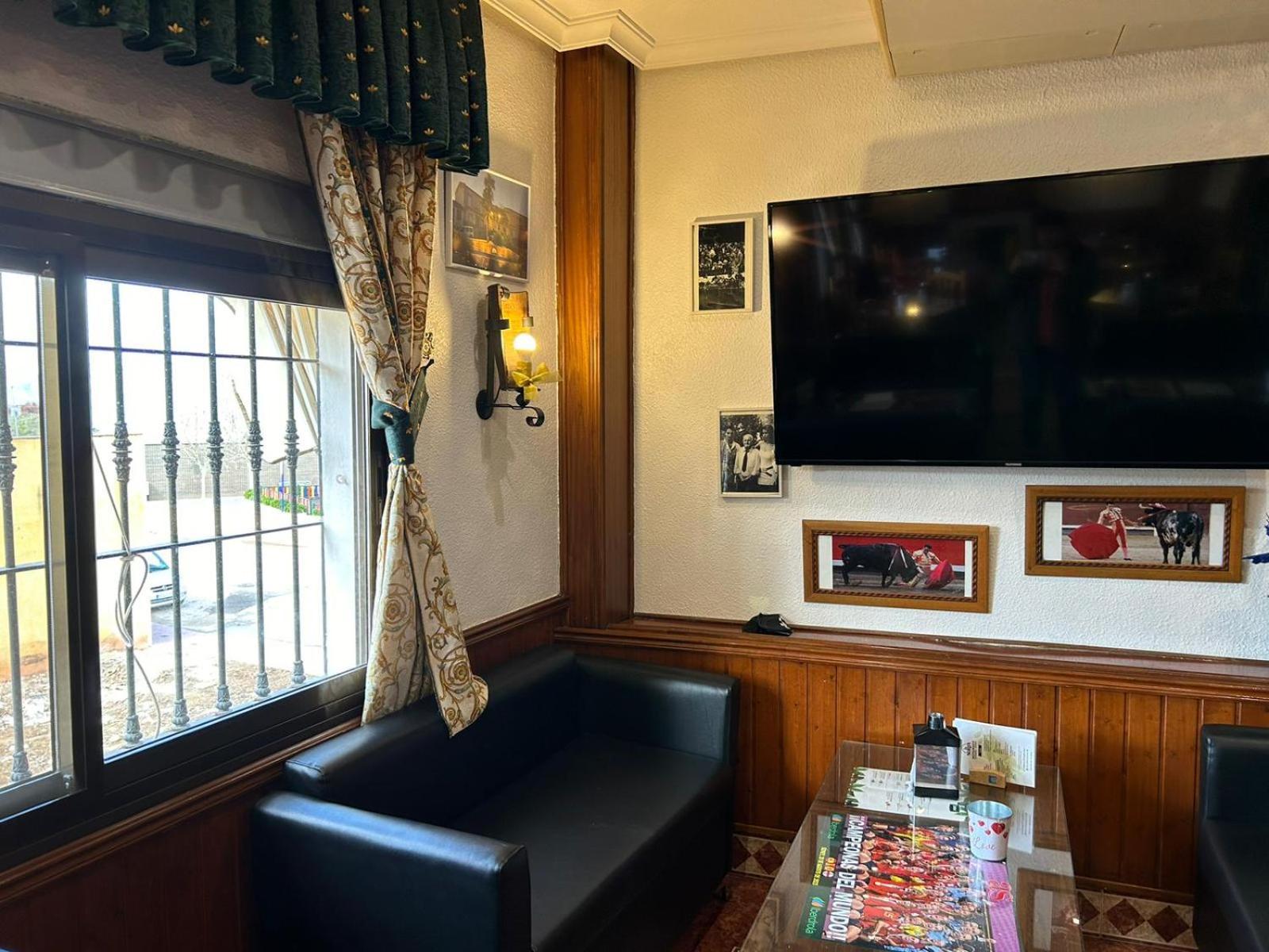 Hostal Restaurante La Noria Arquillos Buitenkant foto